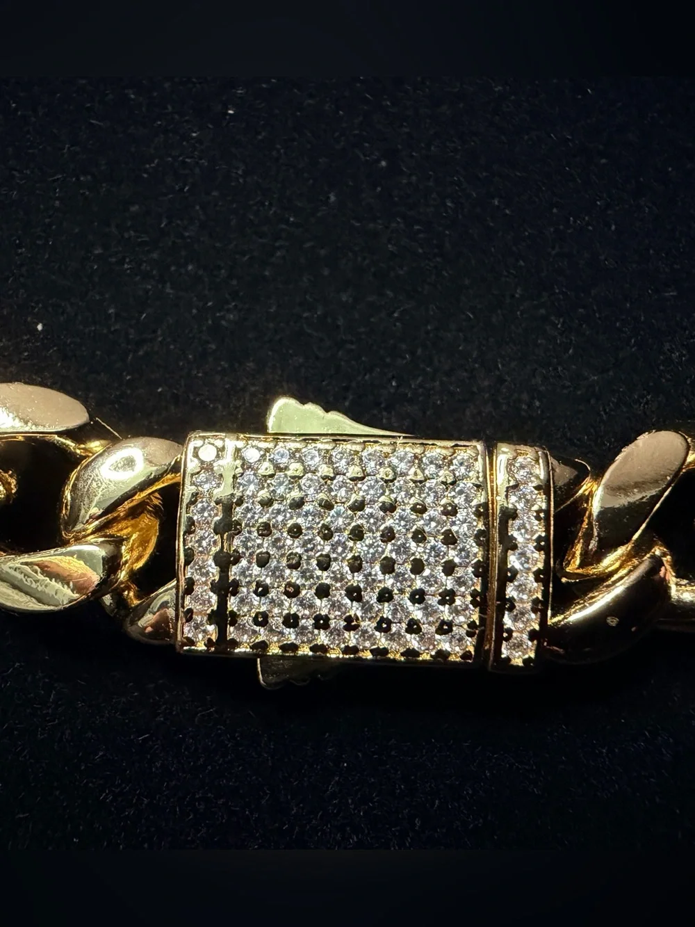 Iced Out Box Lock Cuban 22in 10MM 14K Gold Premium Finish. AAA CZ Brand New